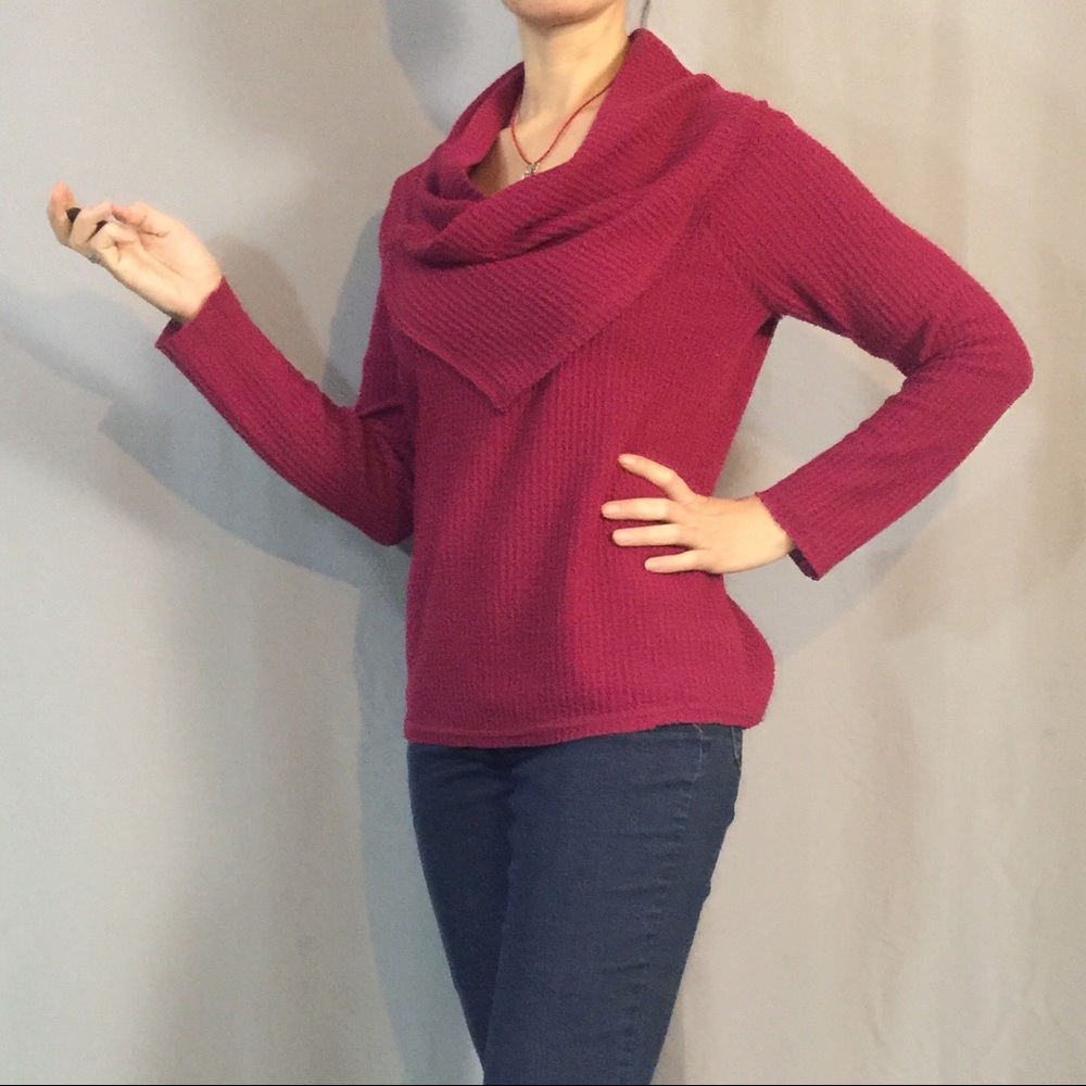 Unique Textured Sweater - Picture 3 of 9